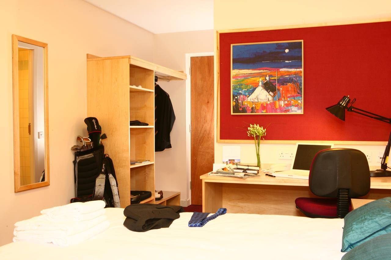 סנט אנדרוס David Russell Hall - Campus Accommodation מראה חיצוני תמונה